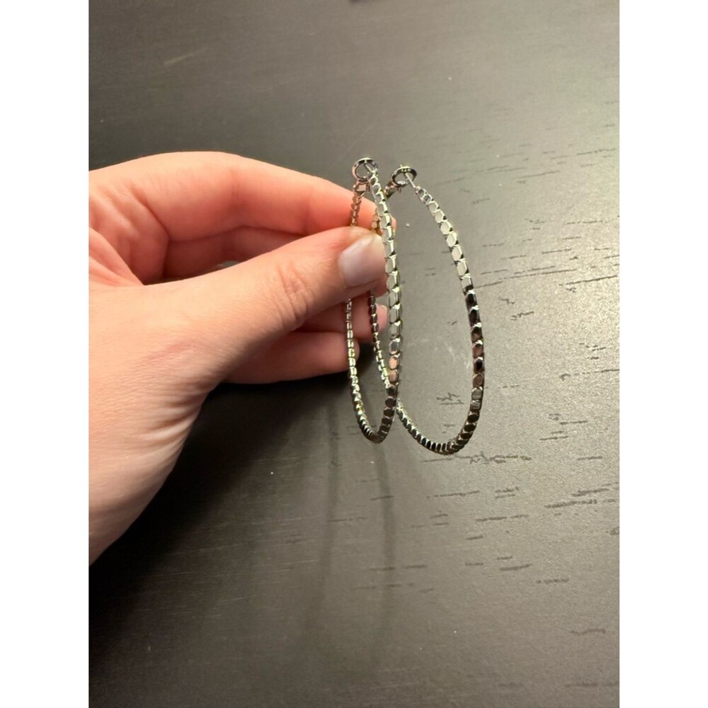 Express Silver Bevel Textured 2.25 inches Hoop Earrings Women’s Jewelry - Picture 3 of 4